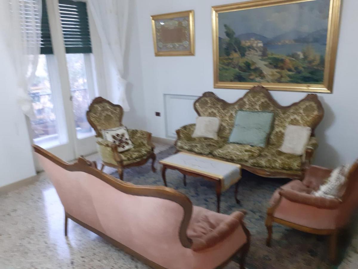 Bed and Breakfast A Casa Di Adele Caserta Exterior foto