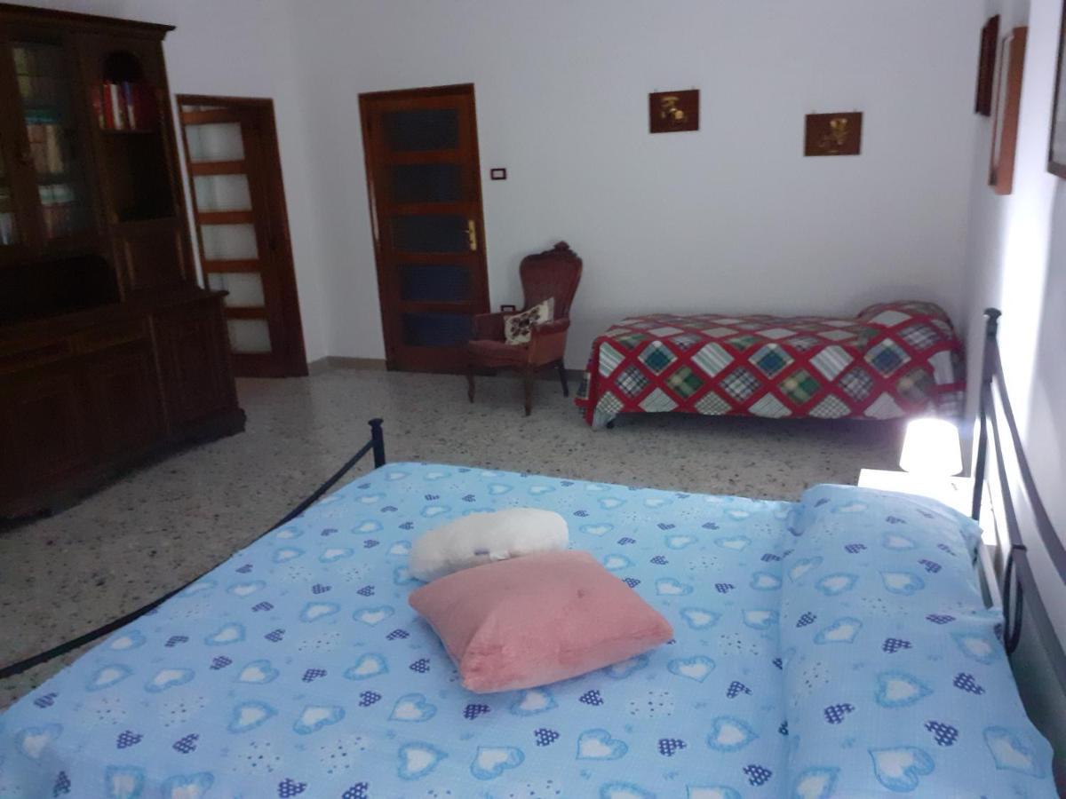 Bed and Breakfast A Casa Di Adele Caserta Exterior foto