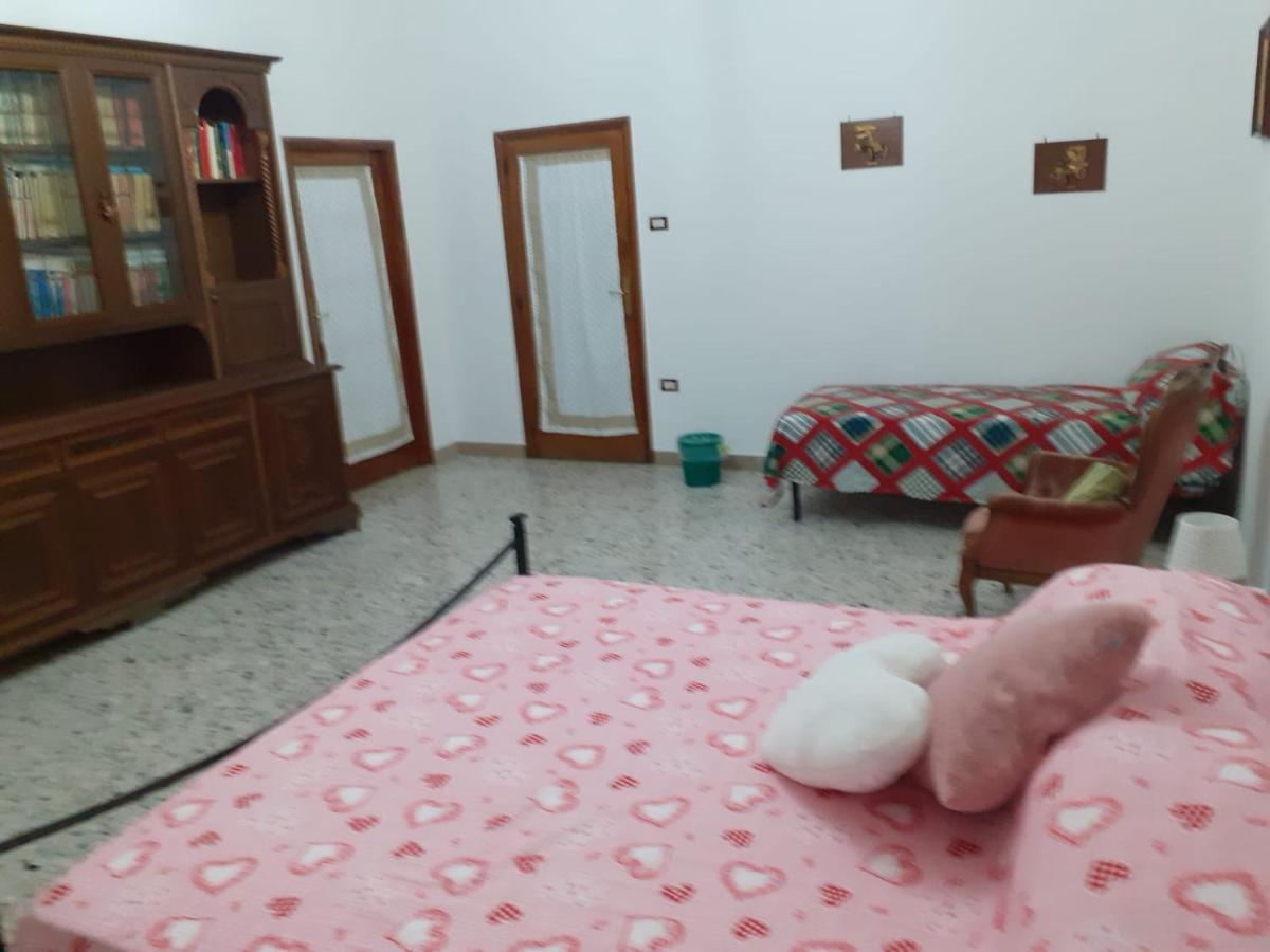 Bed and Breakfast A Casa Di Adele Caserta Exterior foto